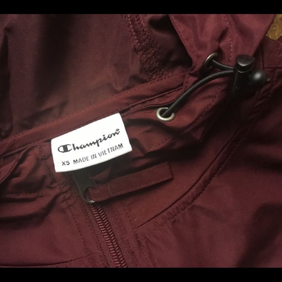 Virginia Tech Rain Poncho - Picture 5 of 5